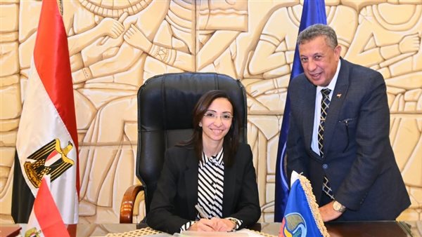 محافظ البحيرة تعتمد