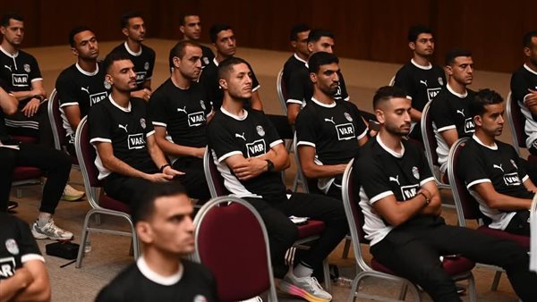 الحكام في معسكر رخص