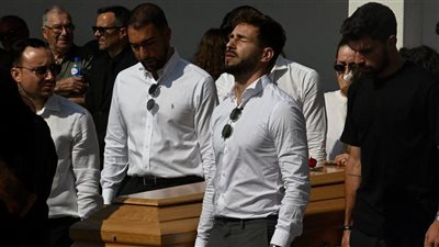 لم يترك صديق عمره.. نيفيز يشارك في جنازة جوتا بعد ساعات من مباراة فلومينينسي