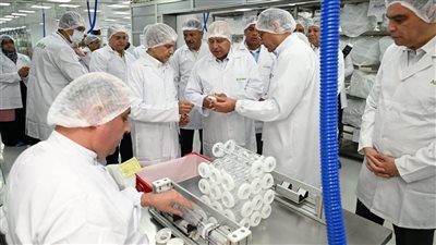 وزير الصناعة يفتتح الخط الرابع لإنتاج مرشحات الغسيل الكلوي في السادس من أكتوبر