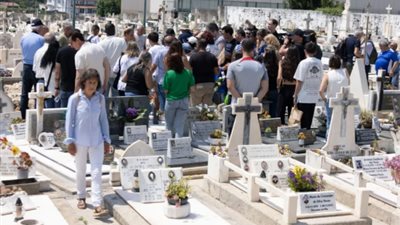 الشرطة تتدخل.. مشهد مأساوي خلال جنازة دييجو جوتا لاعب ليفربول