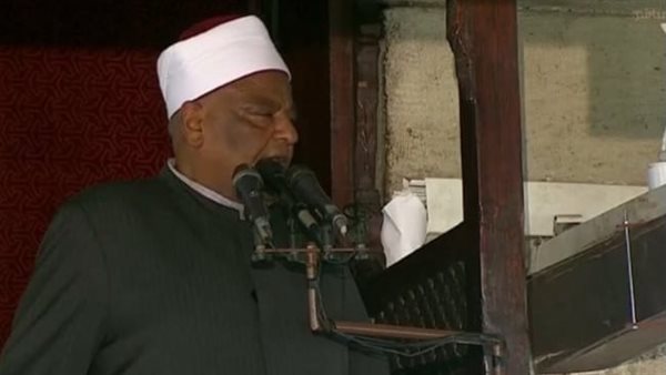 الدكتور عباس شومان