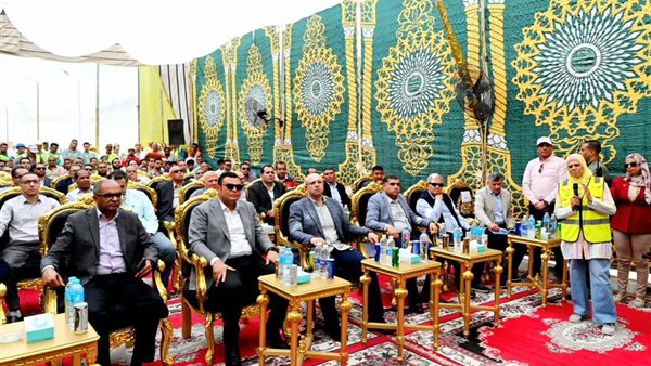 جانب من لقاء وزير