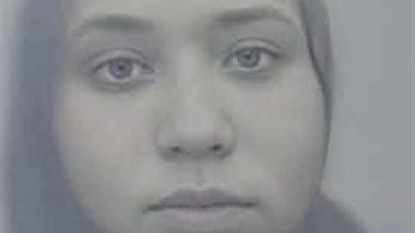 طالبة جامعية.. منة