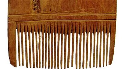 مشط خشبي من الدولة الحديثة يلفت الأنظار في المتحف القومي للآثار بلشبونة