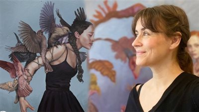 الرسامة الدنماركية: كلمت مها الصغير ومنى الشاذلي بعد سرقة لوحتي ومحدش رد عليا