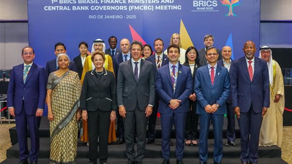 خلال اجتماع وزراء