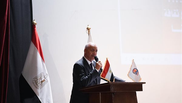 الإعلامي مصطفى بكري