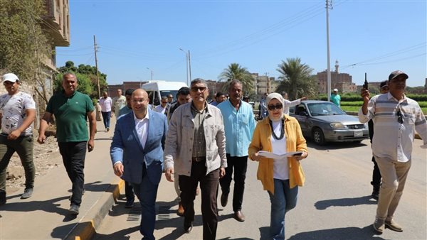 جانب من جولة المحافظ