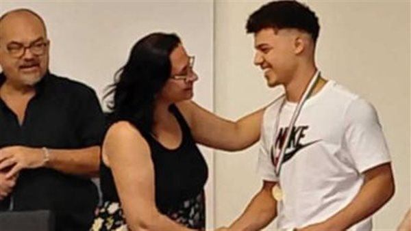 تكريم الفتى المصري