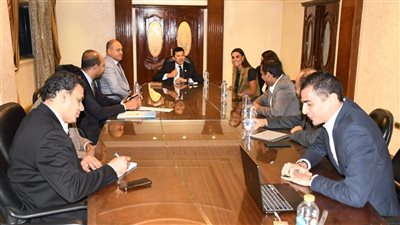 وزير الرياضة يلتقي رئيس اتحاد الإسكواش واللجنة الفنية للاطلاع على خطة إعداد المنتخب للأولمبياد