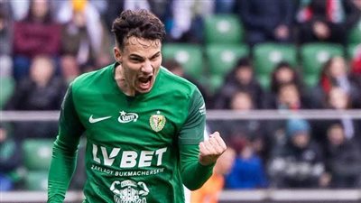 وكيل أسد الحملاوي يكشف حقيقة مفاوضات الأهلي لضم اللاعب في انتقالات الشتاء 