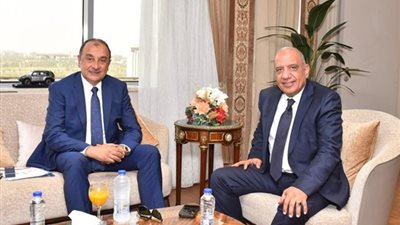 الكهرباء وقطاع الأعمال: مشروع مشترك لتشغيل مجمع الألومنيوم بالطاقة الشمسية