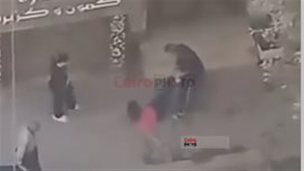 فيديو لـ شاب يقيد