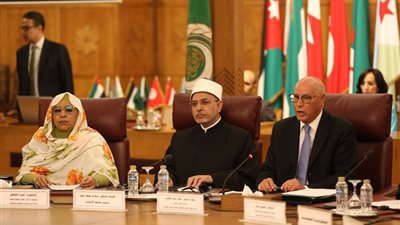 نائبًا عن الإمام الأكبر.. رئيس جامعة الأزهر يشارك في افتتاح مؤتمر مكافحة كراهية الإسلام بجامعة الدول العربية
