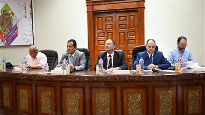 122 مليون جنيه حصيلة جلسة مزايدة ناجحة بالعاشر من رمضان لدعم الأنشطة التجارية والخدمية