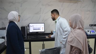  نائب محافظ الوادي الجديد تتفقد وحدة الكشف المبكر للأورام بالخارجة