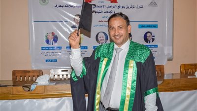الباحث محمود حبيب عضو المركز الإعلامي بالأزهر يحصل على درجة الماجستير بتقدير امتياز 