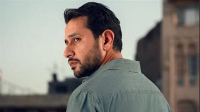 علي الطيب يروج لـ مسلسل 220 يومًا: عد تنازلي لحقيقة هتغير كل حاجة