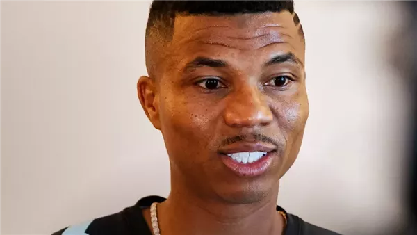 رينيلدو ماندافا