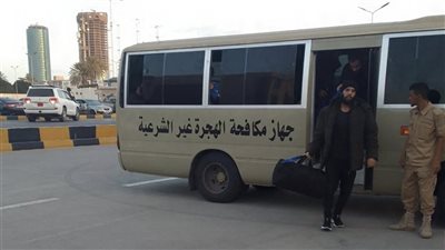 ترحيل 48 مصريًا من ليبيا بسبب الهجرة غير الشرعية 