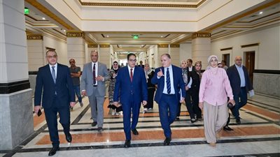 رئيس جامعة القاهرة يوجه بسرعة استكمال التجهيزات النهائية لانطلاق العام الجامعي الجديد| صور