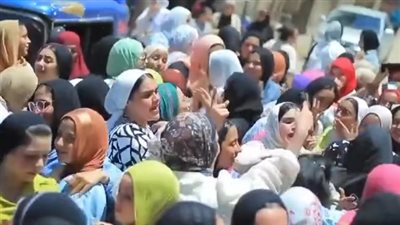 رقص شرقي.. فيديو لفتيات يرقصن على أغانٍ شعبية بعد انتهاء امتحانات الثانوية العامة يثير الجدل