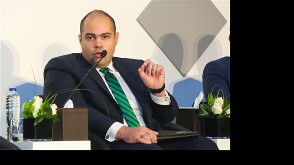  الدكتور محمود ممتاز