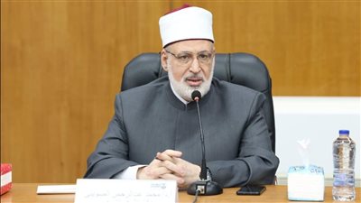 وكيل الأزهر يعزي رئيس المجلس الأعلى للشؤون الإسلامية البحريني في وفاة شقيقته 