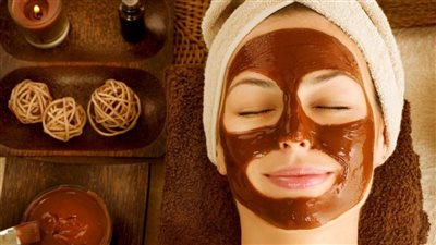 السر في الكافيين| ماسك القهوة والنشا.. 5 وصفات فعالة من تفل مشروبك الصباحي