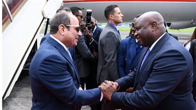 السيسي يصل إلى غينيا الاستوائية للمشاركة بالدورة السابعة لاجتماع القمة التنسيقي لمنتصف العام للاتحاد الإفريقي | صور 
