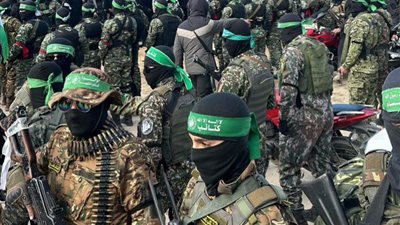 حماس تنفي التصريحات المتداولة على لسان خالد مشعل بشأن مفاوضات وقف إطلاق النار في غزة 