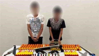 القبض على عنصرين جنائيين بتهمة الإتجار في الأسلحة النارية والبيضاء بالسويس 