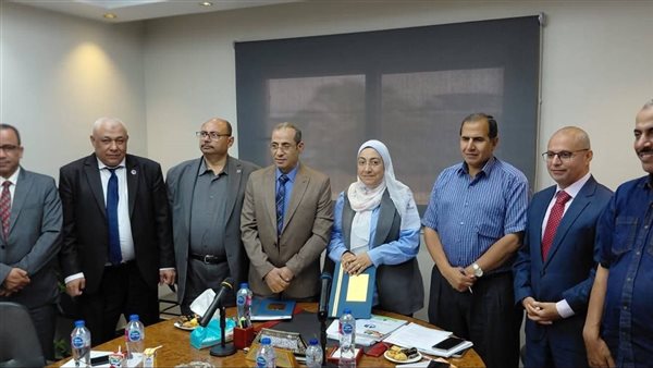 جانب من توقيع المذكرة