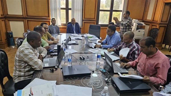 لجنة تلقي الطلبات