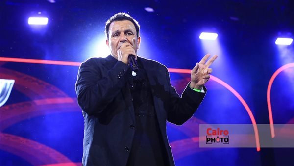 محمد فؤاد يشعل مهرجان