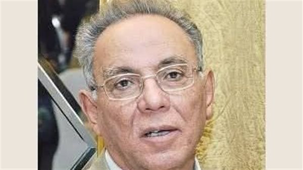 الدكتور رفعت السيد