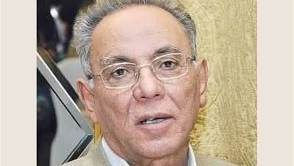  الدكتور رفعت السيد