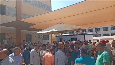 ملاك الرابية بمدينة الشروق ينظمون وقفة احتجاجية للمطالبة باستكمال تقنين أوضاع أراضيهم