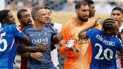 لويس إنريكي عن واقعة الاعتداء على بيدرو: لم نتصرف بالشكل الأمثل.. وكان هذا نتيجة التوتر