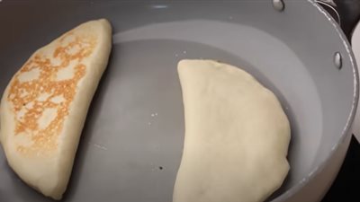 عجينة المناقيش السريعة.. طريقة سهلة ولذيذة