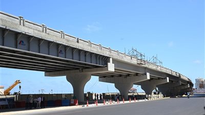 رئيس الوزراء يتفقد مشروع إنشاء محور السادات كوبري 45 بالإسكندرية