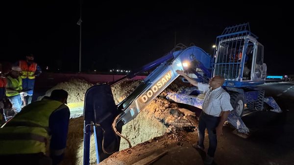 كسر مفاجئ فى خط مياه