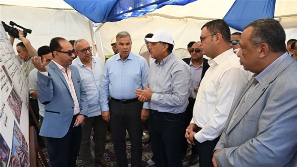 رئيس الوزراء يتفقد