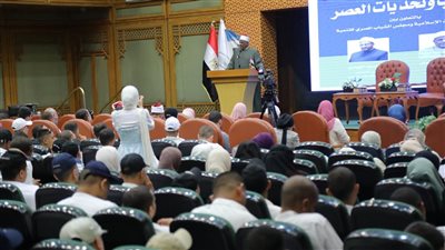 عباس شومان: المخدرات والألعاب الإلكترونية تستنزف الشباب.. وانبهارهم بالموضات الوافدة يهدد الهوية