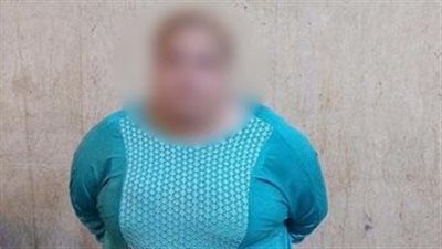 خلافات الجيرة.. الداخلية تكشف ملابسات اعتداء رشا بيسة على جيرانها بالزجاجات في عين شمس| صور