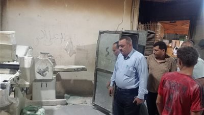 تموين دمياط تضبط كميات من الدقيق المدعم في عدة مخابز سياحية 