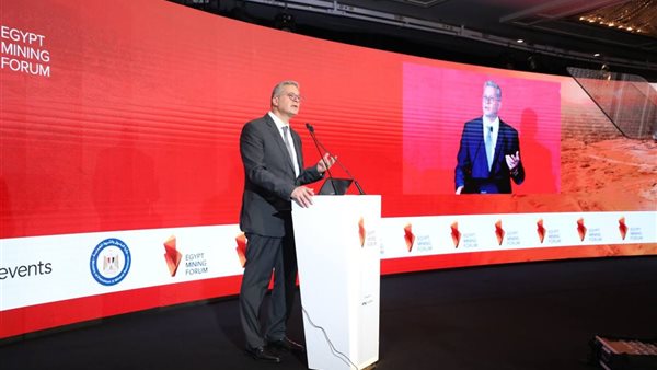 وزير البترول خلال