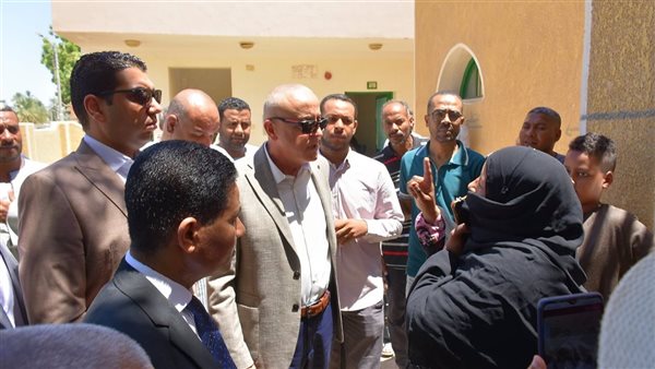 محافظ الأقصر يجري