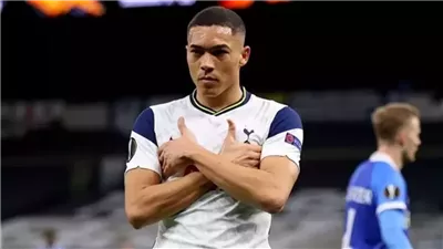 حقيقة مفاوضات الزمالك مع البرازيلي كارلوس فينسيوس 